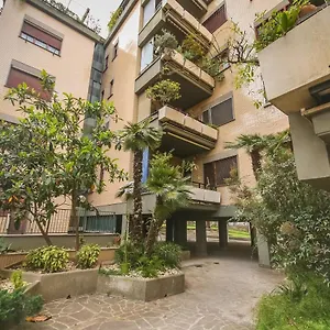 The Voice Of The Moon Apartment Rom